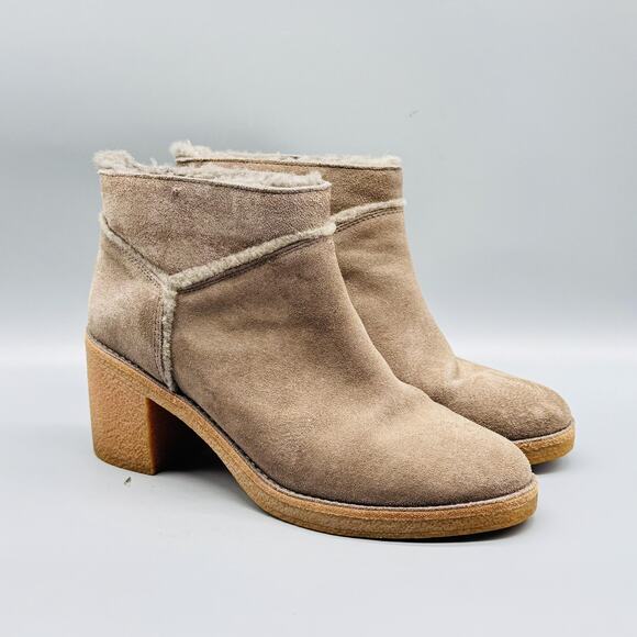 UGG Boots Women 9.5 Brown Suede Shearling Lined Ankle Block Heel Booties Comfort - Picture 2 of 11